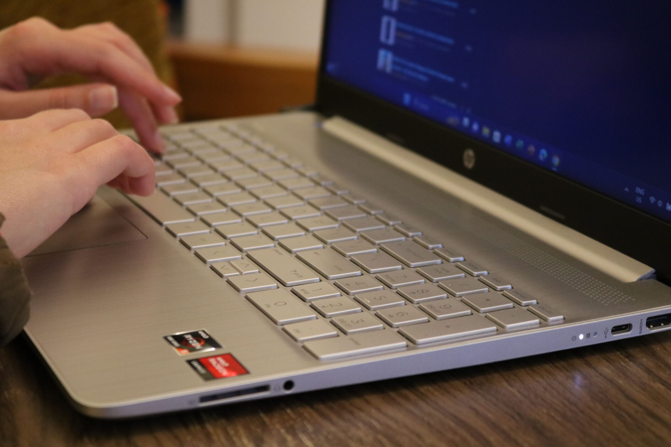 HP Pavilion 15 12th Gen laptop - Image 2