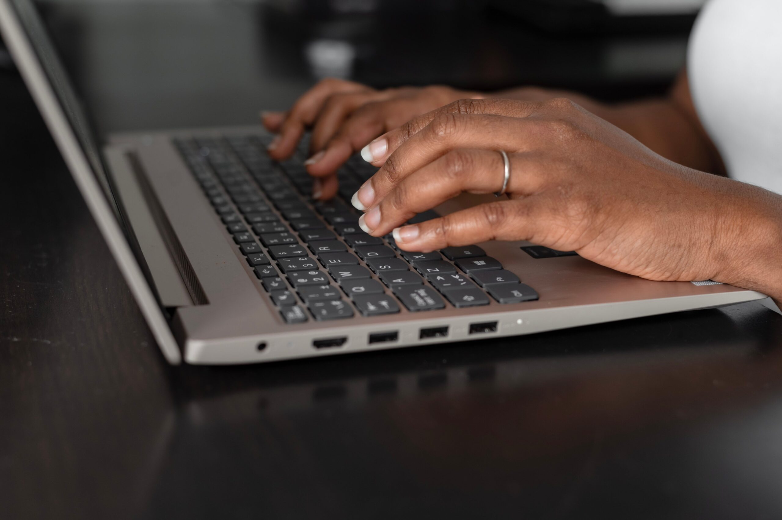 Lenovo IdeaPad 5 - Image 3